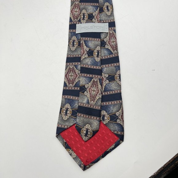 Vintage Halston Neck Tie Mens Standard Size Blue 100% Italian Silk Striped - Picture 4 of 7